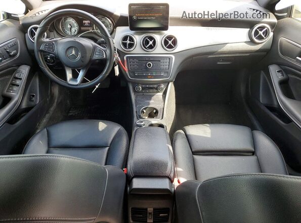 WDCTG4EB7GJ233141 2016 MERCEDES-BENZ GLA White Առջևի վահանակի տեսք