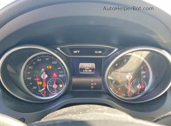 WDCTG4EB7JJ444475 2018 MERCEDES-BENZ GLA250 Black ხელსაწყოთა პანელის ხედი