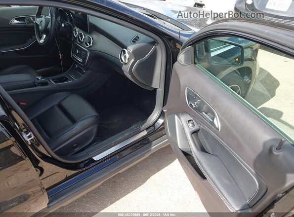 WDCTG4EB7JJ456013 2018 MERCEDES-BENZ GLA 250 Black Սալոնի դիմացի տեսք
