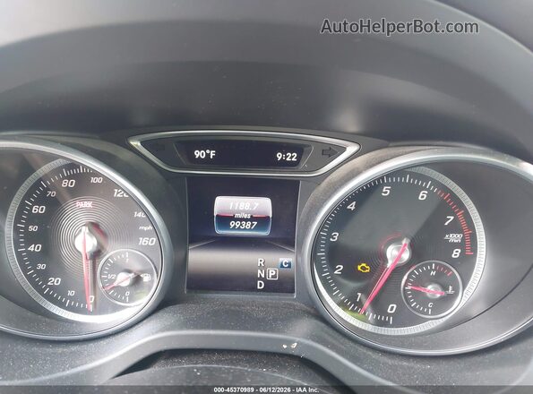 WDCTG4EB7JJ456013 2018 MERCEDES-BENZ GLA 250 Black Հետևի նստատեղերի տեսք