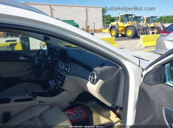 WDCTG4EB7LJ667005 2020 MERCEDES-BENZ GLA 250 White წინა სალონის ხედი