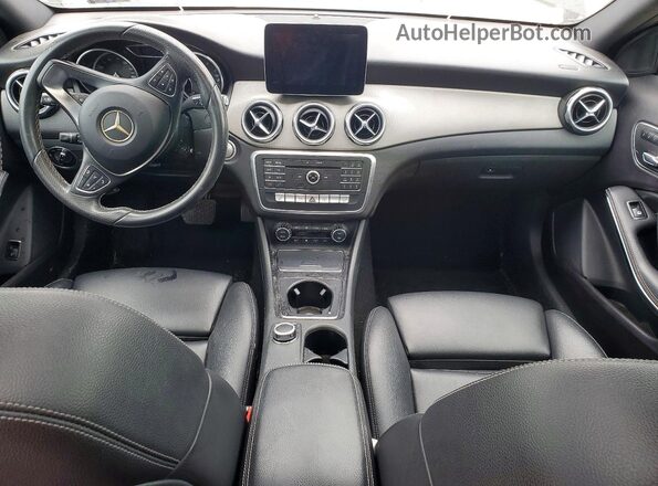 WDCTG4EB8JJ429080 2018 MERCEDES-BENZ GLA Черный Вид панели приборов