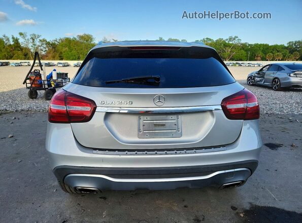WDCTG4EB9JJ395232 2018 MERCEDES-BENZ GLA Silver Widok z tyłu