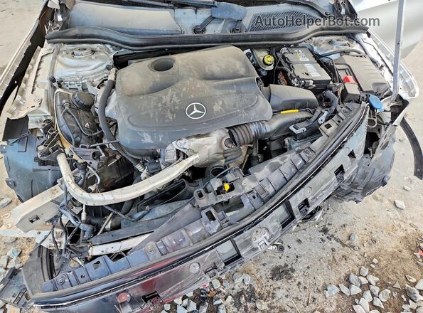 WDCTG4EB9JJ395232 2018 MERCEDES-BENZ GLA Silver Widok komory silnika