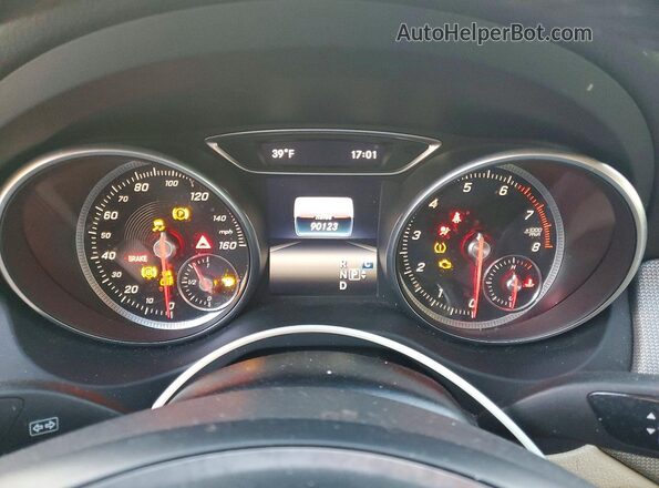 WDCTG4EB9JJ479194 2018 MERCEDES-BENZ GLA Коричневый 