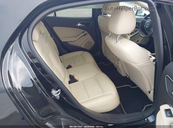 WDCTG4EB9JJ480085 2018 MERCEDES-BENZ GLA 250 Black Widok naklejki z numerem VIN