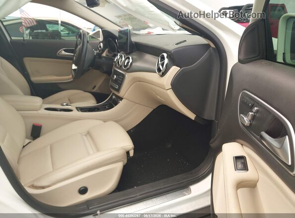 WDCTG4EB9KJ551626 2019 MERCEDES-BENZ GLA 250 Beige Սալոնի դիմացի տեսք