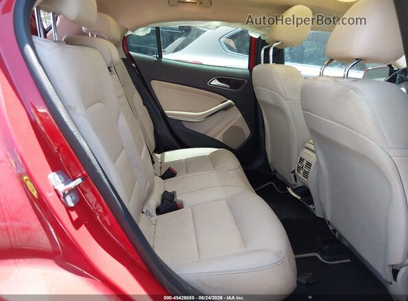 WDCTG4EB9KU019307 2019 MERCEDES-BENZ GLA 250 Red Widok naklejki z numerem VIN