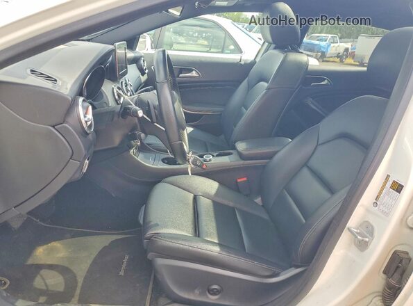 WDCTG4EBXGJ230105 2016 MERCEDES-BENZ GLA White Սալոնի դիմացի տեսք