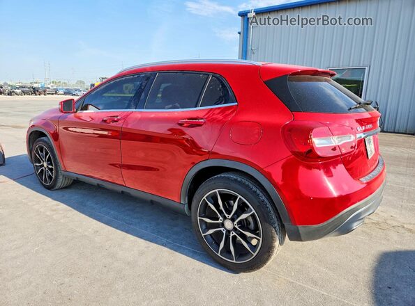 WDCTG4EBXHJ293500 2017 MERCEDES-BENZ GLA Красный 