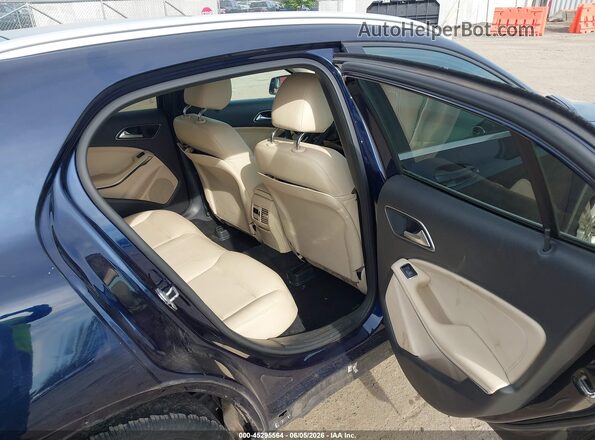 WDCTG4GB0HJ347562 2017 MERCEDES-BENZ GLA 250 Dark Blue Вид наклейки з VIN-кодом
