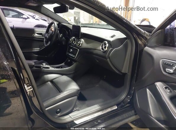 WDCTG4GB2KU014690 2019 MERCEDES-BENZ GLA 250 Черный Вид салона спереди