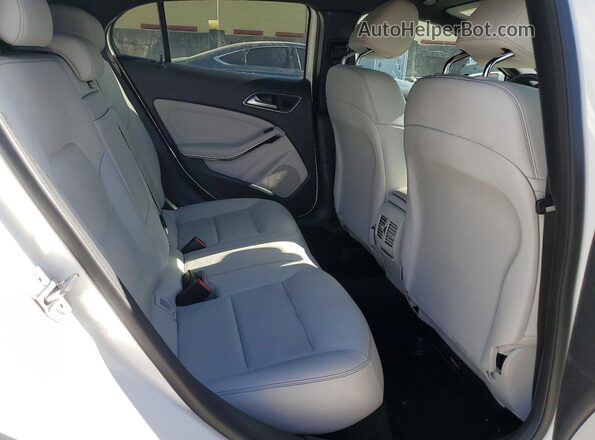 WDCTG4GB2KU018772 2019 MERCEDES-BENZ GLA Белый 