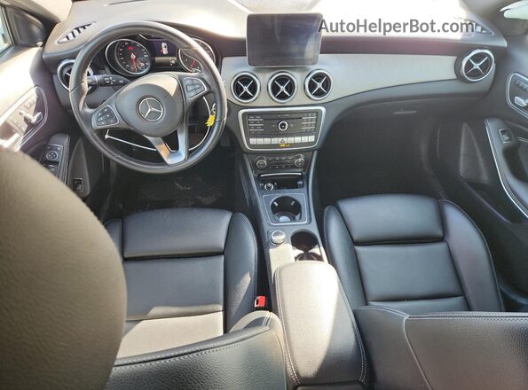 WDCTG4GB2KU018920 2019 MERCEDES-BENZ GLA White Առջևի վահանակի տեսք