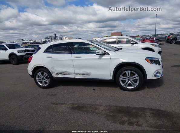 WDCTG4GB4JJ430322 2018 MERCEDES-BENZ GLA 250 White უკანა სალონის ხედი
