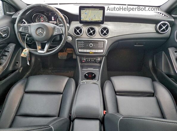 WDCTG4GB4LJ680646 2020 MERCEDES-BENZ GLA Gray Dashboard view