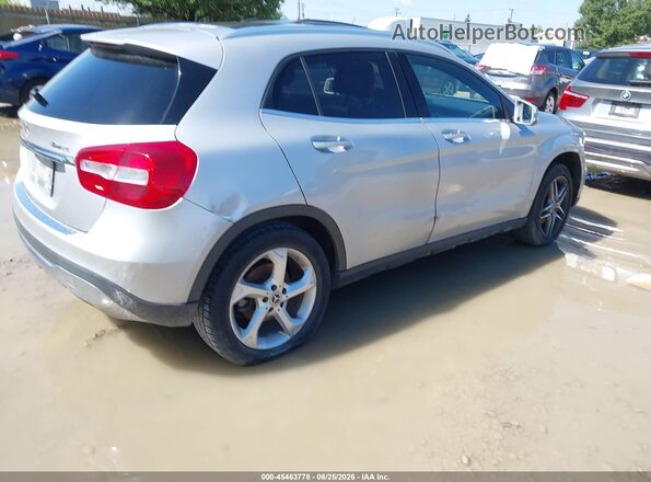 WDCTG4GB7JJ413885 2018 MERCEDES-BENZ GLA 250 Silver წინა სალონის ხედი