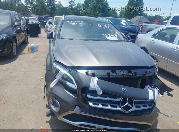 WDCTG4GB8KJ609464 2019 MERCEDES-BENZ GLA 250 Gray Vista del cuadro de instrumentos