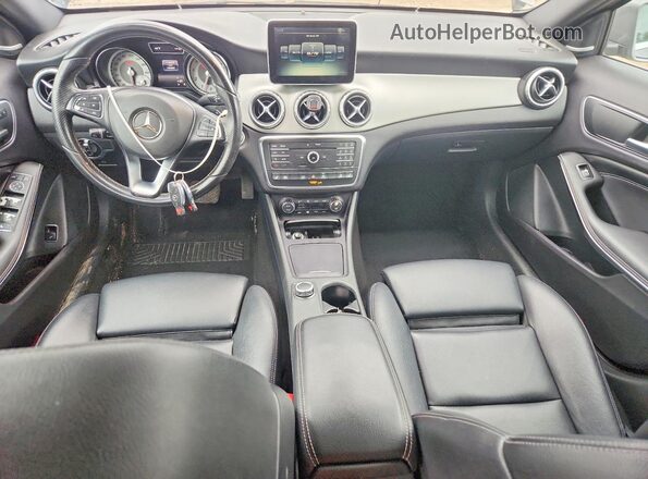 WDCTG4GBXGJ210692 2016 MERCEDES-BENZ GLA Gray Առջևի վահանակի տեսք