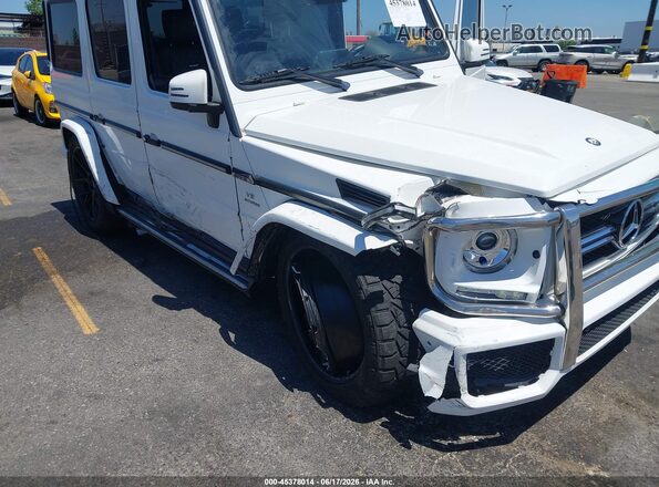 WDCYC7DF3HX262934 2017 MERCEDES-BENZ AMG G 63 White Widok z przodu