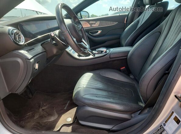 WDD2J5KB9KA029517 2019 MERCEDES-BENZ CLS-CLASS Silver Widok wnętrza z przodu