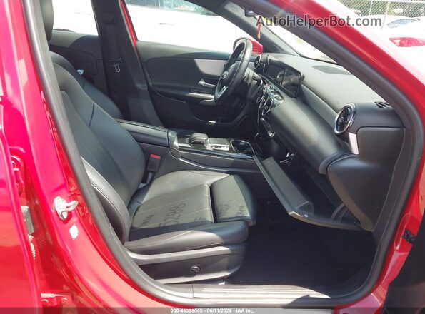 WDD3G4EB0KW026310 2019 MERCEDES-BENZ A 220 Red წინა სალონის ხედი