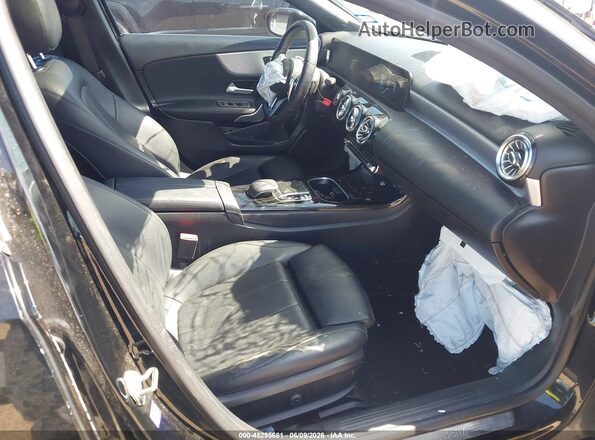 WDD3G4EB3KW024437 2019 MERCEDES-BENZ A 220 Black Vista interior delantera