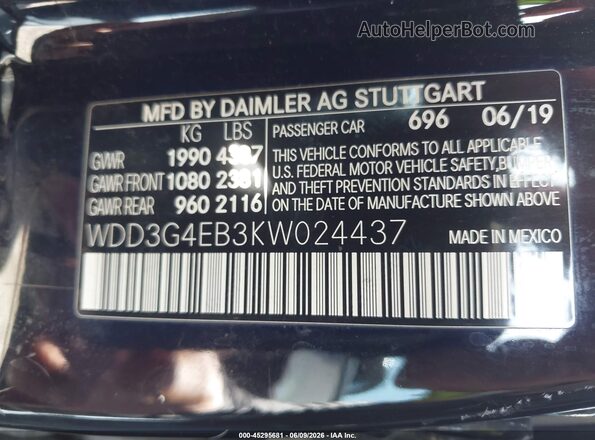 WDD3G4EB3KW024437 2019 MERCEDES-BENZ A 220 Black Vista del compartimento del motor