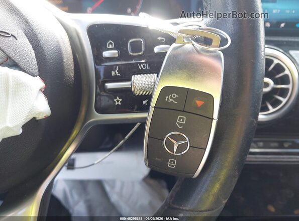 WDD3G4EB3KW024437 2019 MERCEDES-BENZ A 220 Black Vista del salpicadero