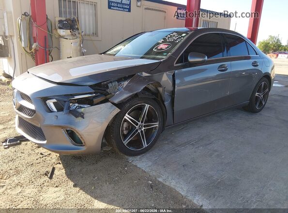 WDD3G4EB5KW020390 2019 MERCEDES-BENZ A 220 Gray Առջևի ձախ երեք քառորդ տեսարան