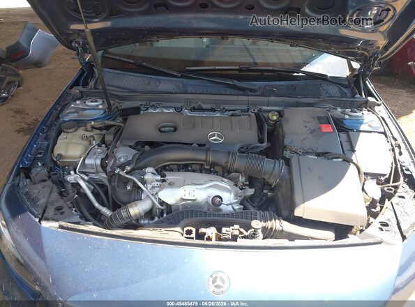 WDD3G4EB5KW020891 2019 MERCEDES-BENZ A 220 Blue Rear view