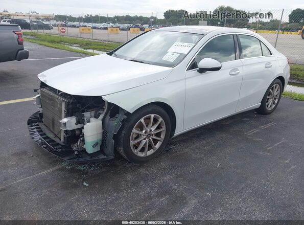 WDD3G4EB5LW041774 2020 MERCEDES-BENZ A 220 White Front left
