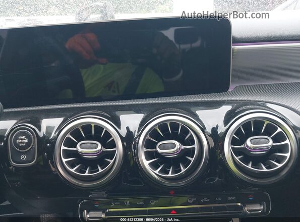 WDD3G4EB6LW042321 2020 MERCEDES-BENZ A 220 White 