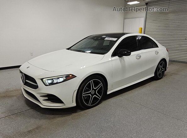 WDD3G4EB8KW005429 2019 MERCEDES-BENZ A White 