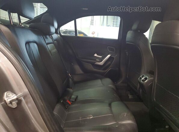 WDD3G4EB8KW014583 2019 MERCEDES-BENZ A Gray Vista de los asientos traseros