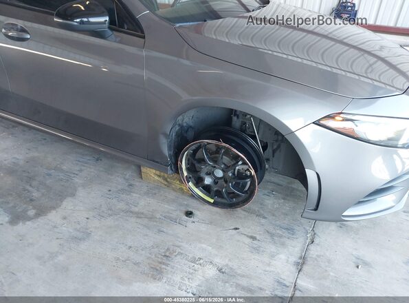 WDD3G4EBXKW001222 2019 MERCEDES-BENZ A 220 Gray Դիմացի տեսք