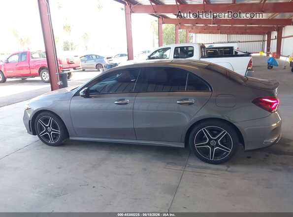 WDD3G4EBXKW001222 2019 MERCEDES-BENZ A 220 Gray 