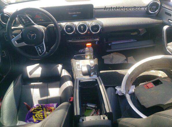 WDD3G4FB3KW002971 2019 MERCEDES-BENZ A White Вид панелі приладів