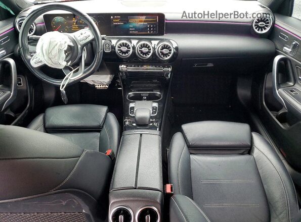 WDD3G4FB3KW032195 2019 MERCEDES-BENZ A Gray Առջևի վահանակի տեսք