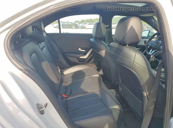 WDD3G4FB4LW038525 2020 MERCEDES-BENZ A White Vista de los asientos traseros
