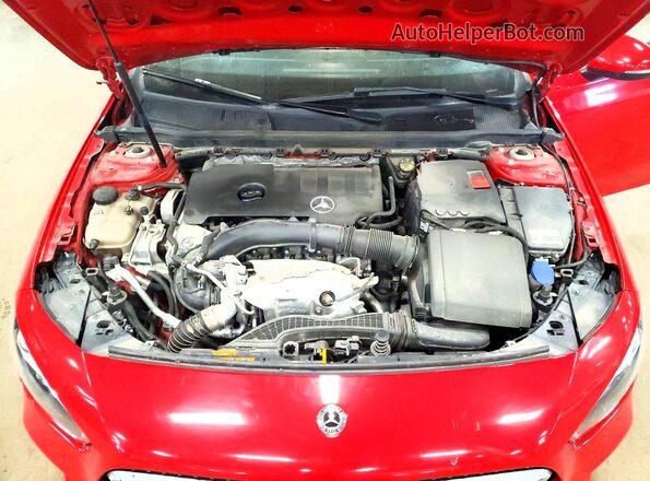 WDD3G4FB8KW020026 2019 MERCEDES-BENZ A Red Widok wnętrza z tyłu