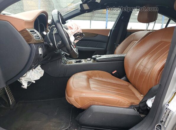 WDDLJ6FBXGA184797 2016 MERCEDES-BENZ CLS-CLASS Silver Widok wnętrza z przodu