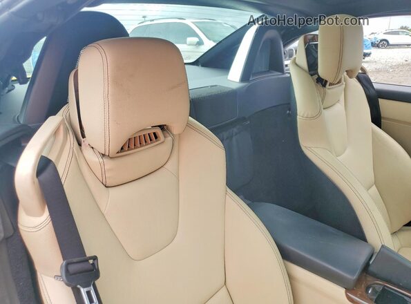 WDDPK3JA6JF155982 2018 MERCEDES-BENZ SLC Black Rear seats view