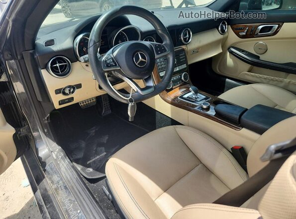 WDDPK3JA8KF156939 2019 MERCEDES-BENZ SLC Black წინა პანელის ხედი