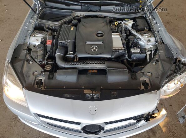WDDPK3JA9GF122502 2016 MERCEDES-BENZ SLK Gray Widok wnętrza z tyłu