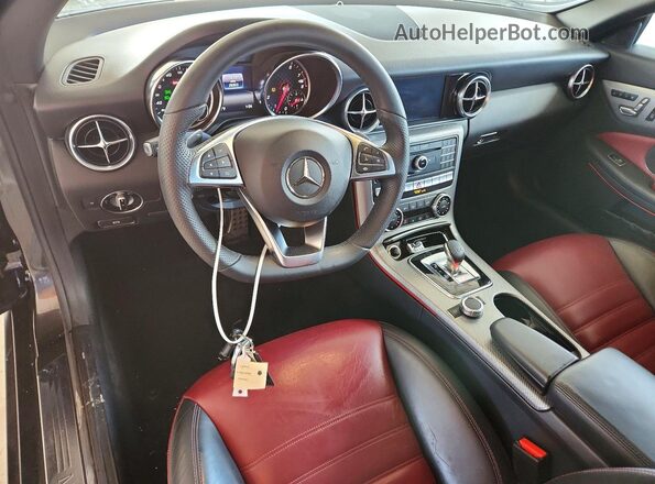 WDDPK3JA9LF168325 2020 MERCEDES-BENZ SLC Gray Widok deski rozdzielczej