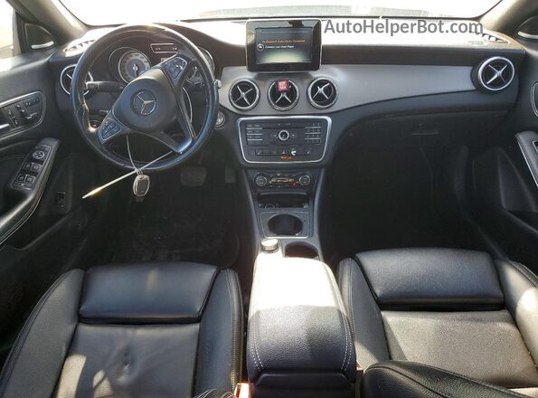 WDDSJ4EB0GN318436 2016 MERCEDES-BENZ CLA-CLASS Белый Вид панели приборов