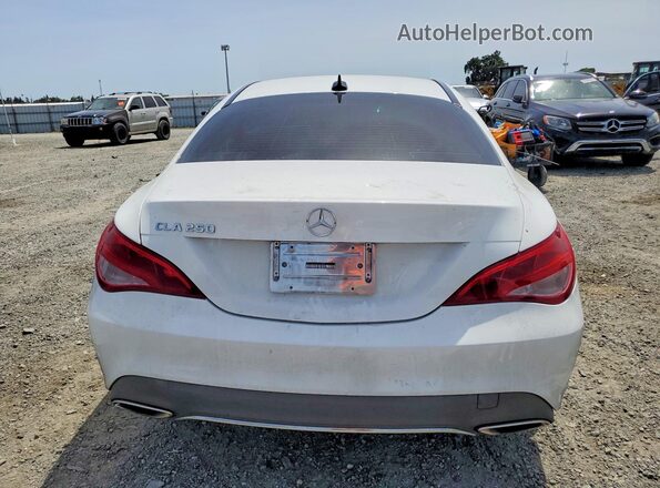 WDDSJ4EB0JN639898 2018 MERCEDES-BENZ CLA-CLASS White Widok z tyłu