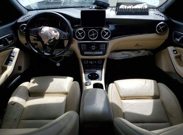 WDDSJ4EB0JN639898 2018 MERCEDES-BENZ CLA-CLASS White Widok deski rozdzielczej