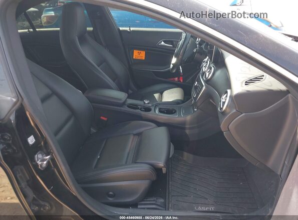 WDDSJ4EB1KN743480 2019 MERCEDES-BENZ CLA 250 Black Widok wnętrza z przodu